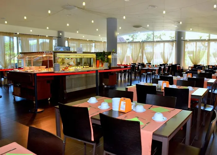 Апартаменти Peaceful Flat Next To The With Balcony